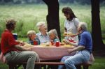 Sommerzeit im Garten - feiern bis der Herbst kommt