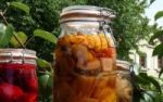 Die besten Wildfrucht Rezepte  - vom Asperlmus bis zum Blumenkonfekt