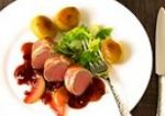 Rehrcken - delikat mit Rotweinbirnen