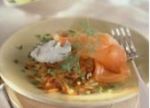 Kartoffel-Zucchini-Reibekchle  - mit Rucherlachs und Krutercreme 